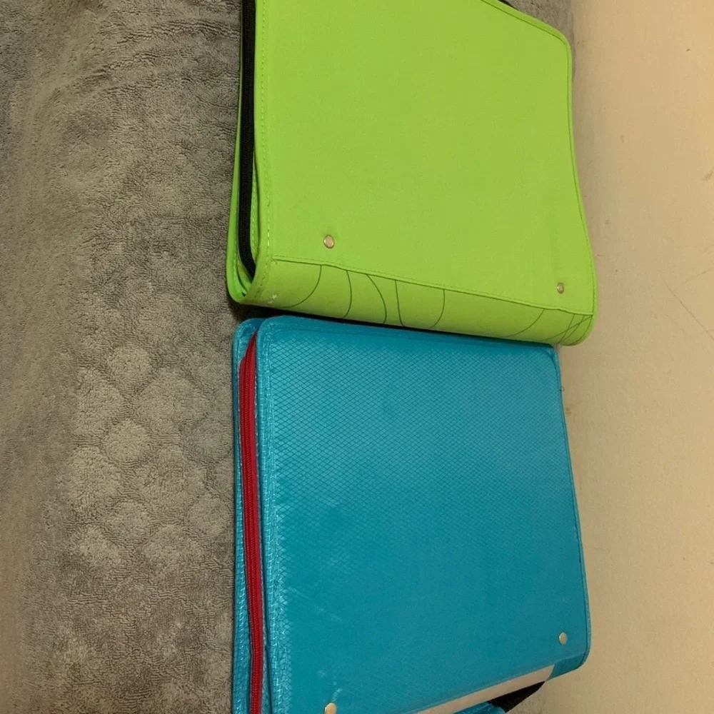 Two Five Star Zipper Binders